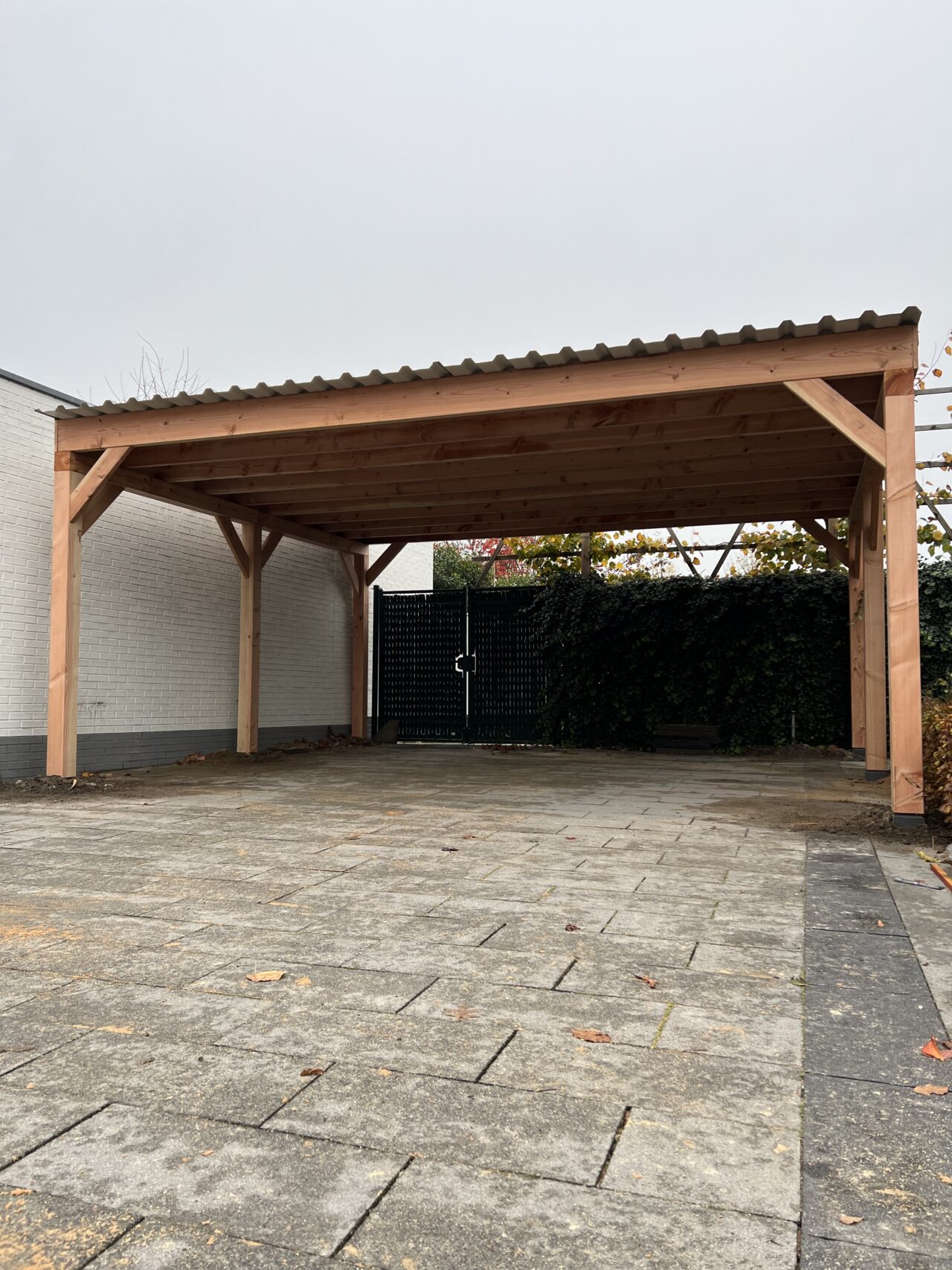 Poppelaars houtontwerp carport breed